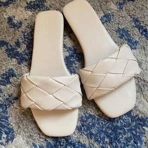 Stylish Cream Woven Slide Sandals